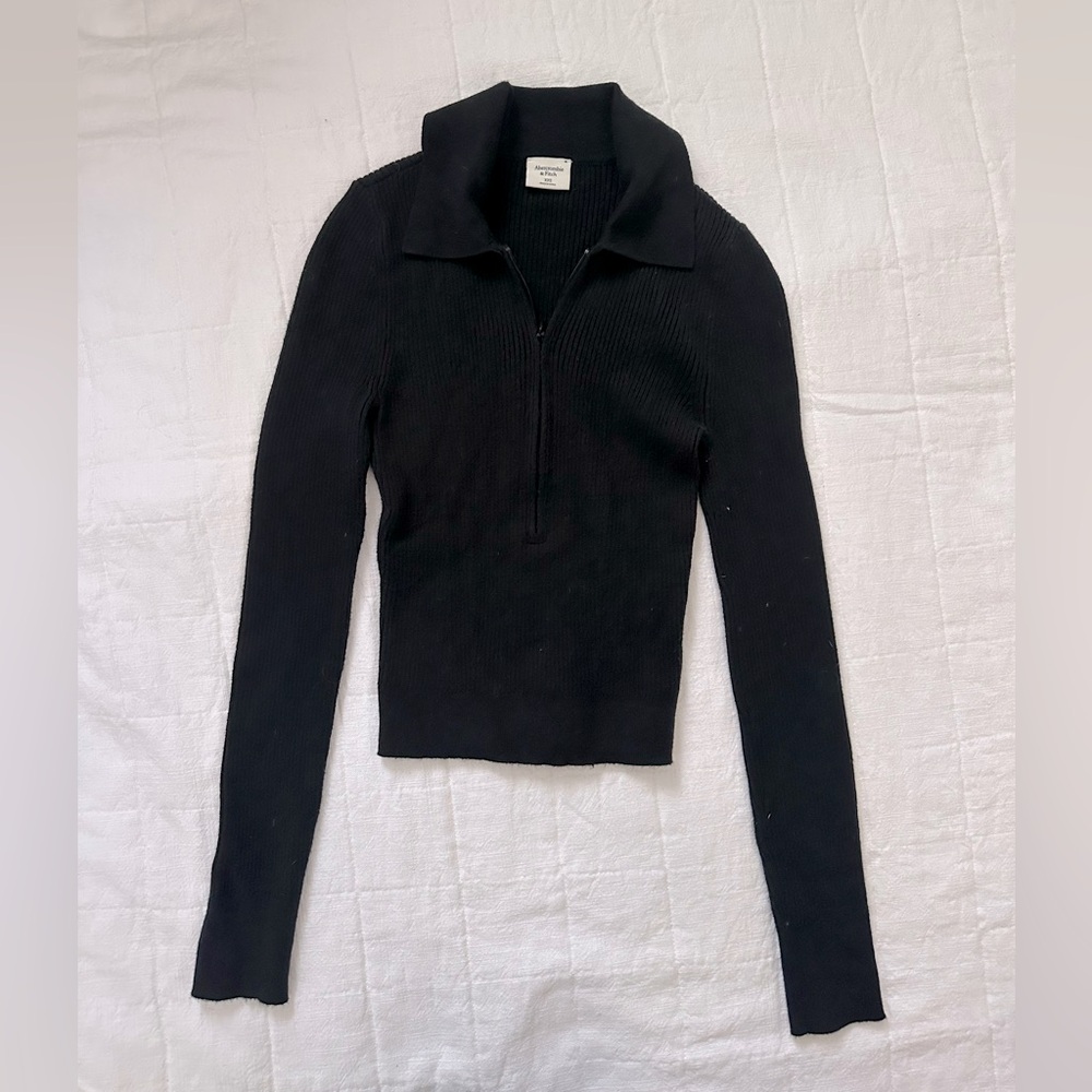 A&F Soft Ribbed 1/2 Zip Polo Long Sleeve Top